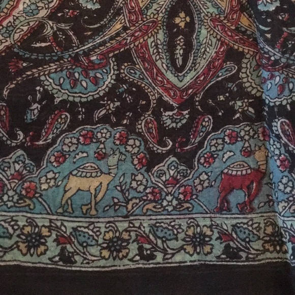 Handprinted Silk Scarf ๐ค๐๐งก - Picture 2 of 5